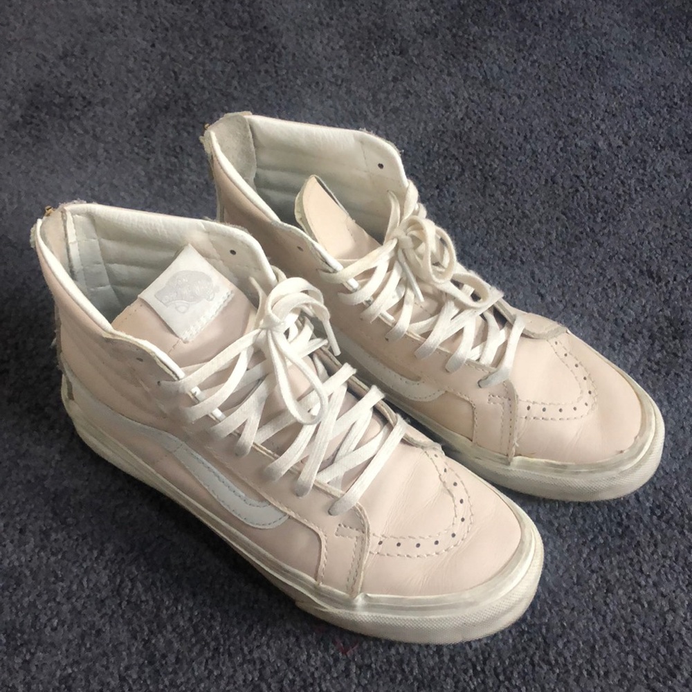 Light pink Vans